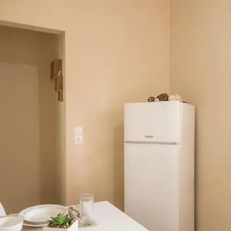 Lydia's House Apartment