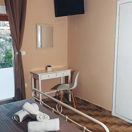 Lydia's House Apartment Ýpsos