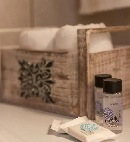 Lydia's House إيبسوس