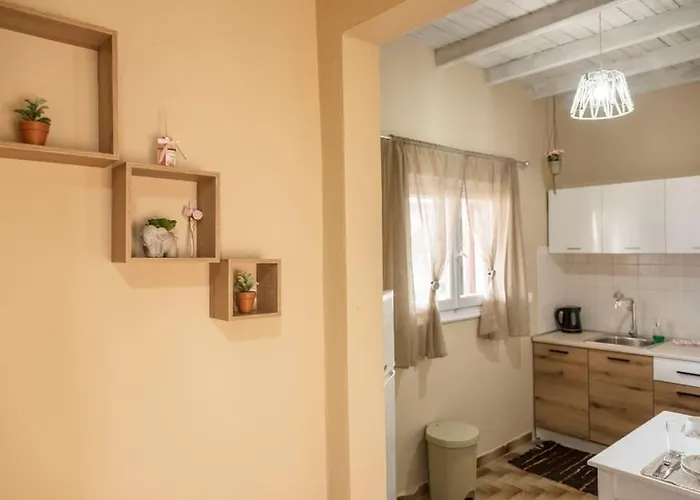 Lydia's House * إيبسوس